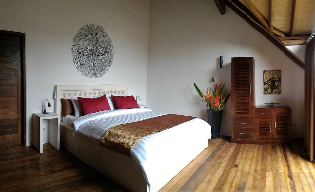Leonora Ubud